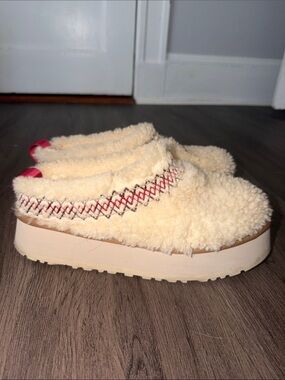 Ugg Sherpa Tasman Slipper